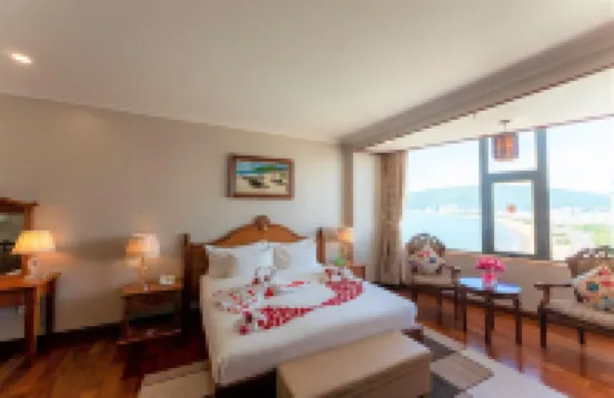 Huong Viet Hotel Quy Nhon - Beachfront