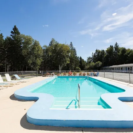 3BedroomApt Pool CampFire PlayArea