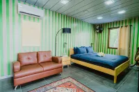 Vafi Hills Bed and Breakfast - parking