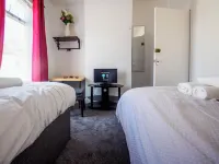 12 Cornwallis Lodge Family Room 1 Các khách sạn ở Stoke-on-Trent