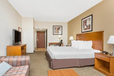 Days Inn by Wyndham Phenix City Near Fort Moore