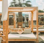 Estell’s Sweet Luxury House