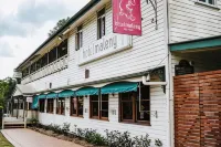 Maleny Hotel Hotels in Maleny