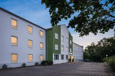 Aspire Frankfurt Airport, Trademark Collection by Wyndham Max-Planck-Schule附近的飯店