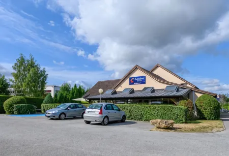 Comfort Hotel Evreux Отели в г. Арньер-Сюр-Итон
