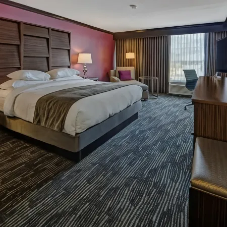 DoubleTree by Hilton Decatur Riverfront