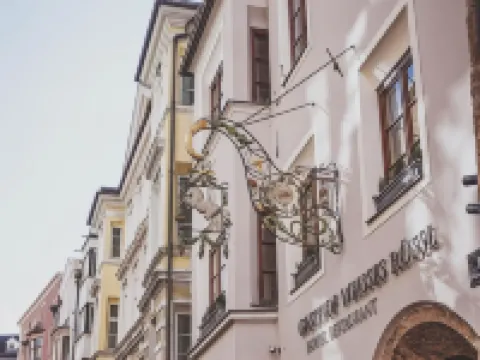 Boutiquehotel Weisses Rössl インスブルック大学植物園周辺のホテル