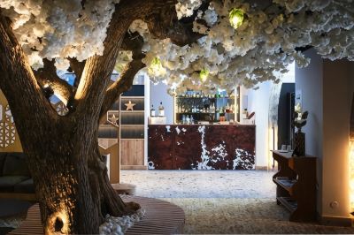 共有エリア ボールガールの写真