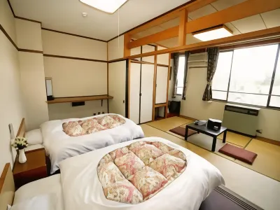 Kokumin Shukusha Enasansou Hotels near Iwamura Station