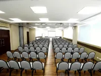 ゴールデン ブルー ホテル ロンドリナのホテル