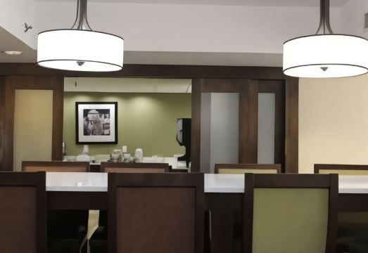 섬터 호텔 조식 서비스