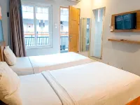 Hotel Sonic Airport Semarang Hotels near Jenderal Ahmad Yani International Airport