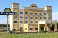 Days Inn by Wyndham Salado Hotels in Salado