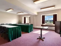 Microtel Inn & Suites by Wyndham Hamburg Hotels in Port Clinton