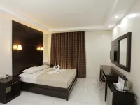 Grand Astoria Hotel