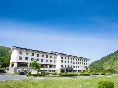 Kyukamura Oku-Daisen Hotel dekat Daisen-ji Temple Amidado