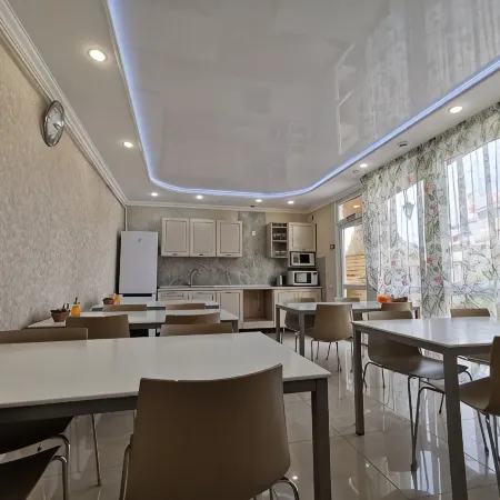 Orange House (Оранж Хаус)