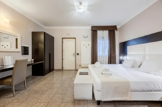 EH Suites Rome Airport Euro House Hotels Отели рядом с Аэропорт Фьюмичино