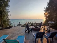 Sunset Paradise on Lake Michigan - 4 stjerner