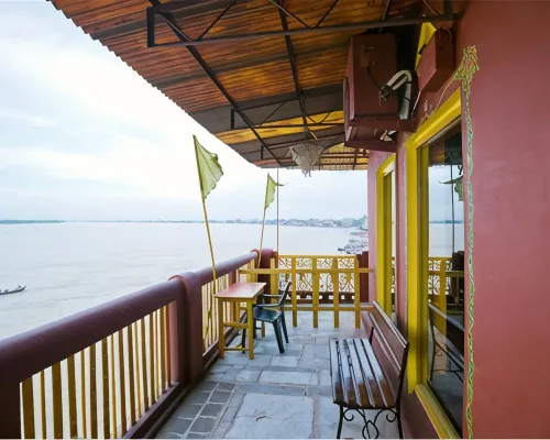 Ganpati Guest House ドマリのホテル