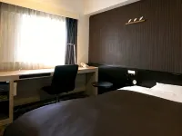 Shin Osaka Washington Hotel Plaza Hotels near Nissin Food Products Co. Ltd.