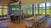 Topnotch Resort - bar