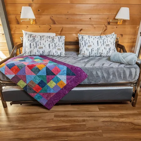 Sunriver Charmer-Updated Family Cabin w/SHARC, Village Access-Comfortable for 6