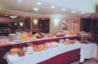 Gran Hotel Buenos Aires - sarapan