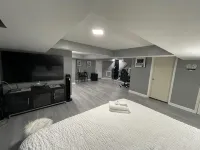 Terrific 6-bedroom house with AC in Trenton - 4-Star