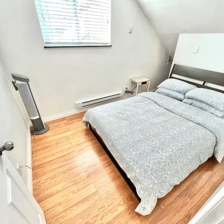Cozy 2-bedroom guesthouse in a convenient location