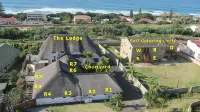 Khaya Africa Guesthouse - Pools