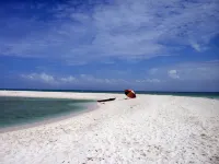 Camiguin Volcan Beach Eco Retreat & Dive Resort - شاطئ