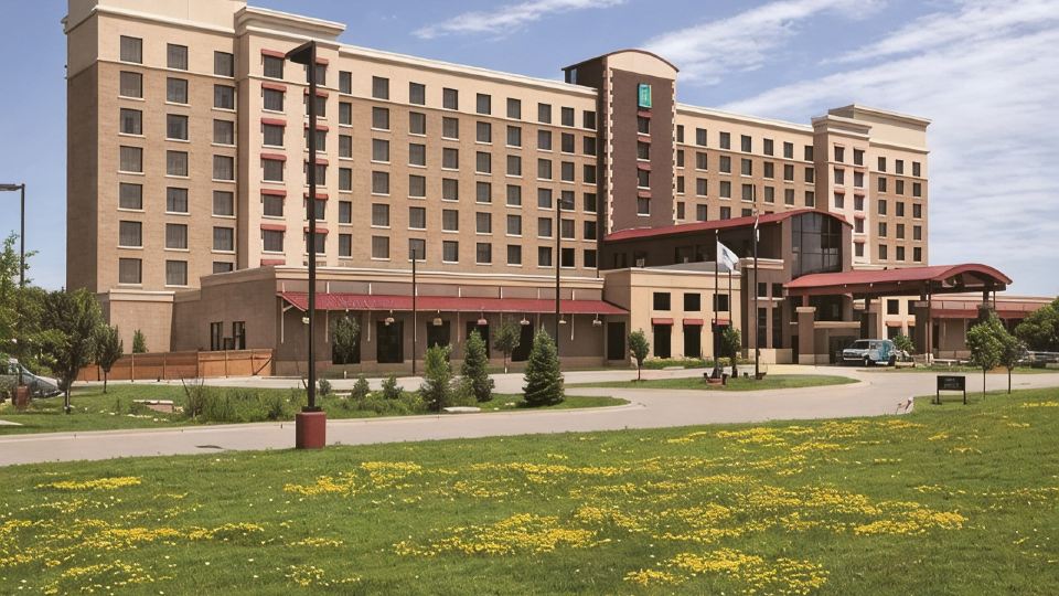 Embassy Suites by Hilton Minneapolis North