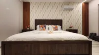 Escape to paradise with stunning Golf views in. - โฮมสเตย์