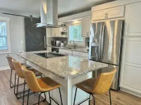 Charming 2-bedroom house in Albany with AC, WiFi - 3-Star