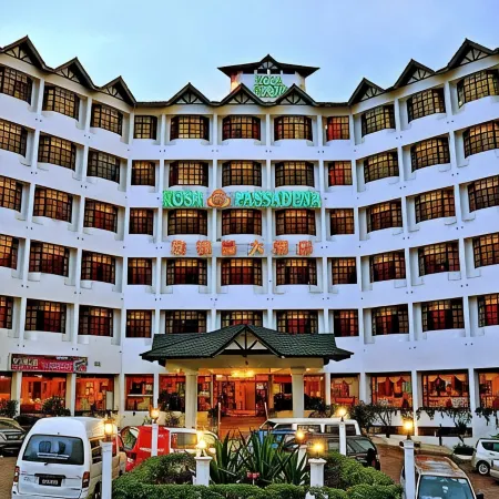 Hotel Rosa Passadena Отели в г. Нагорье Кэмерон