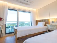 Jeju BunkerHotel&Resort Các khách sạn gần Đền Yeongsansa