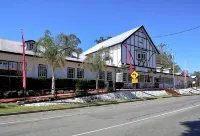 Canungra Hotel