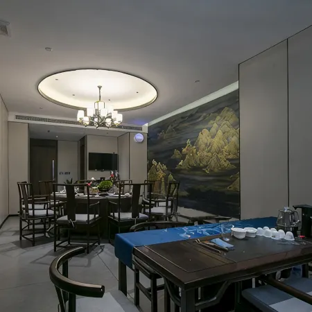 Pingdingshan Liyun Fenglong Hotel
