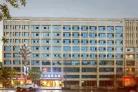 Yidong Yiju Hotel (Kaili College High-speed Railway South Station Branch)