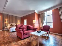 Xuzhou Amusement Land Resort Hotel - Romantic