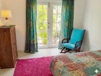 Lovely 2 Bedroom Apartment, a/C, Patio, Garden, 10 Mins Walk to Hastings Beach - Wifi