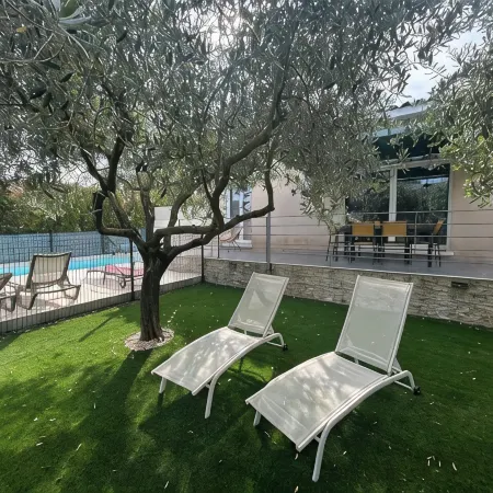 Villa Cigalette - Dream Villa with Private Pool and Garden Near Uzès.