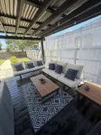 3BR, 3 BATH house NEW JACUZZI. SLEEPS 11 - Homestays