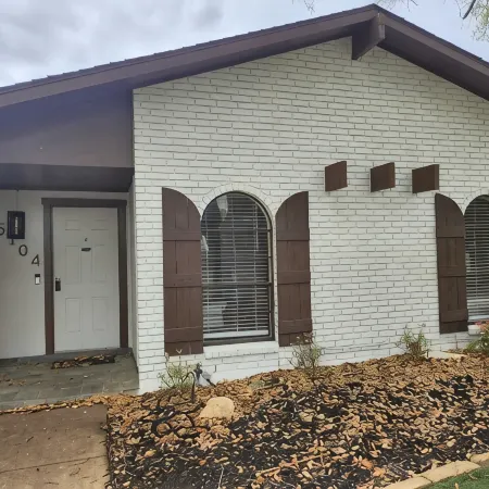 Fifa Soccer-Charming 4-Bedroom House Wi-Fi + All Room Smart TV's +Deck/Patio