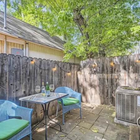 Condo Near Downtown Boulder! /Shops /Bars /Trails