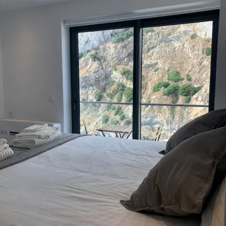 CP Top floor luxury studio