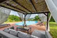 Villa Rosaspina from 1700's. Private pool, Air-conditioning, Jacuzzi, DSL/Wi-Fi