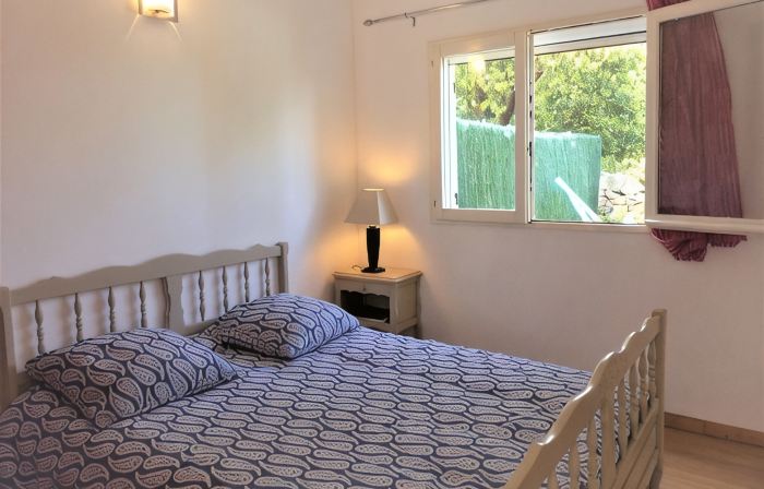 Small house in the heart of nature, 4 km from Cargèse.