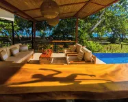 Beachfrontgem Perfect for Large Family Gatherings, Reunions, Book Now and Save - Pools